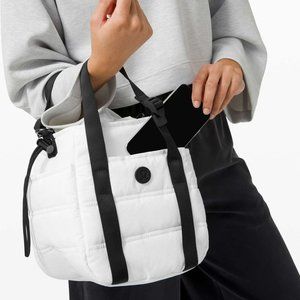 Lululemon Dash All Day Bucket Bag 6.5L - White - NWT